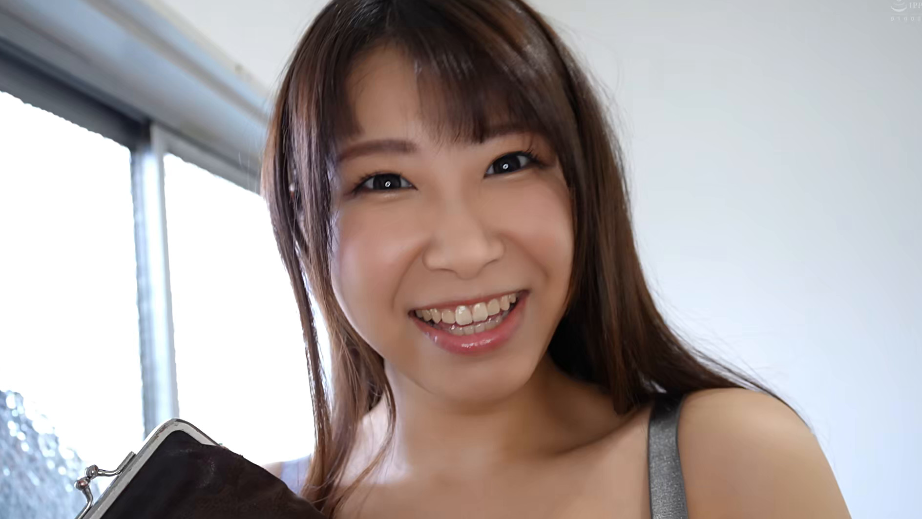 妻をピザ屋の配達員に寝取らせて快楽を得る変態夫とその快楽に堕ちてしまった淫乱美巨乳妻 三田サクラ 画像1