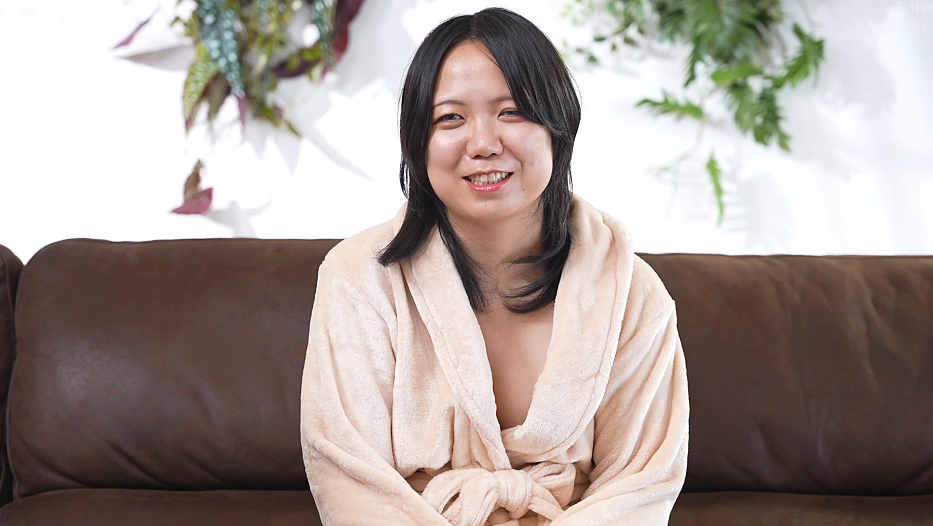 初撮りAVデビュー 葵璃子 1枚目