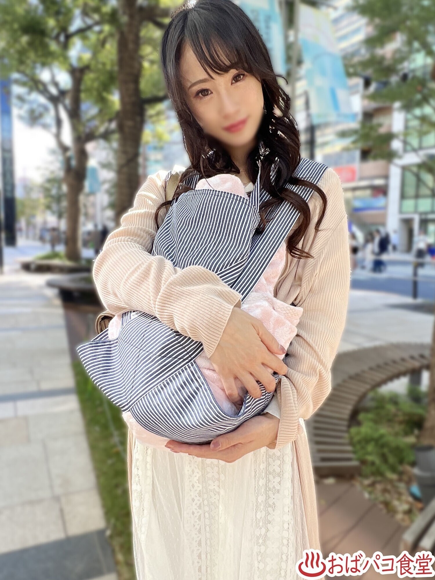 港区美人シンママ 息子の前で母が・・・ 借金肩代わり編 画像1