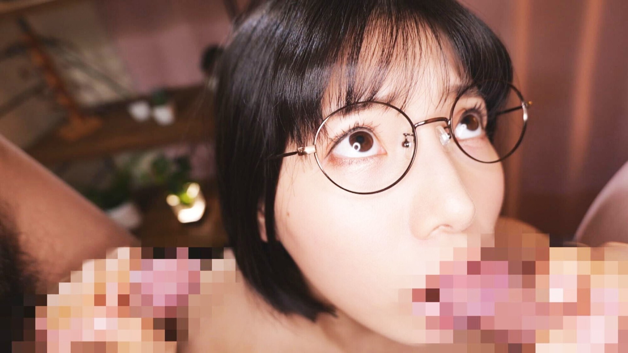 欲求不満のヤラしすぎる体の爆乳若妻さん、一度ハメを外したら性欲が止まらず、男に抱かれまくるプライベート動画、勝手に曝しちゃいます! 3枚目