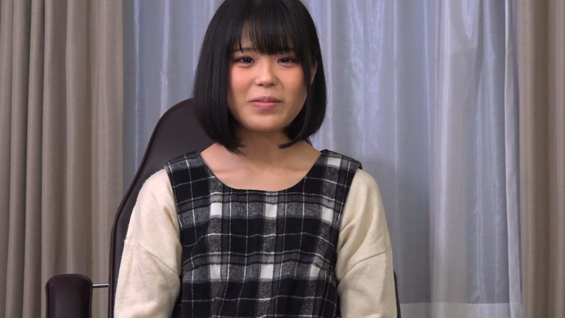 お願いします、私をイカセてください・・・。初めての快感を求めてAV出演!・・・SEXに興味のない淡白な男とばかり付き合っている素人娘が初めてクンニされた快感の衝撃でその場に崩れ落ちる程感動!! 画像1