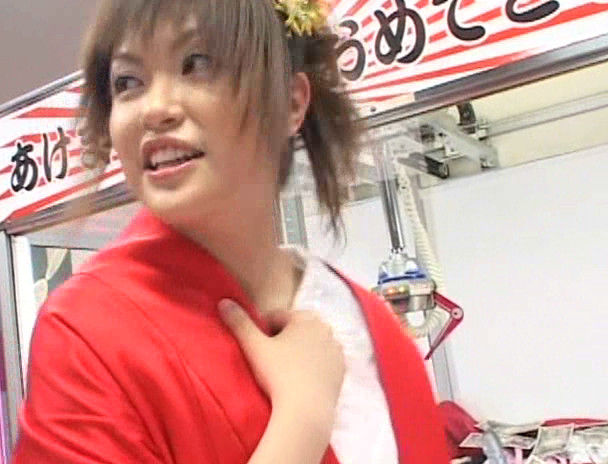 100万円つかみ取り! 取れなきゃ脱いでヤッてもらいます 現ナマにつられた美形素人ギャル厳選集 画像12