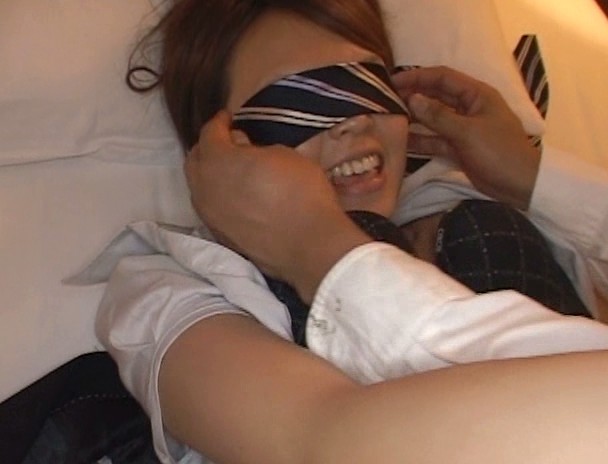 週末の夜なのに1人酒を飲んでいる女は燃えるようなトキメキとトロケルようなSEXを待っている 画像8