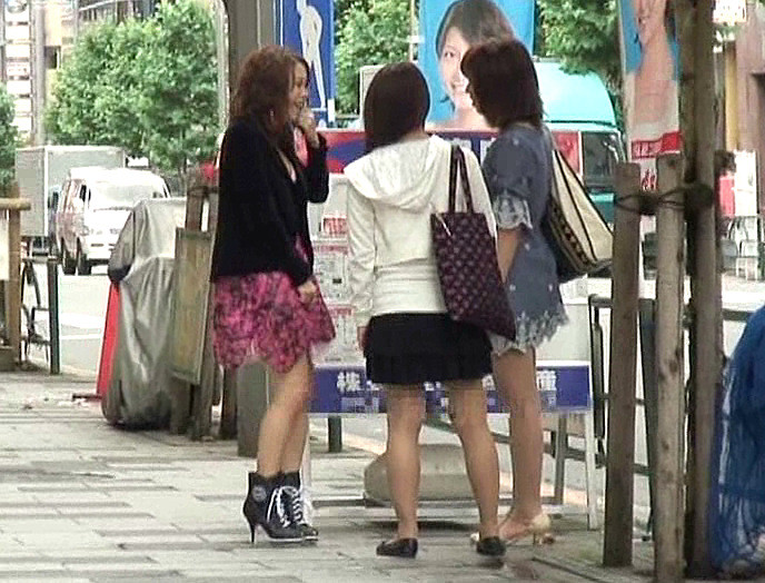 デカチ○ポナンパ ~勃起時20cmオーバーにうぶな素人娘も思わずくぎづけ~ 極上素人コレクション 画像3
