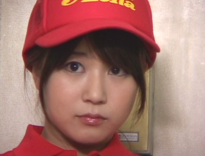 玄関先で敏感すぎて断り切れない宅配娘 ~ピザ屋、新聞配達、ラーメン屋、クリーニング店~ 画像3
