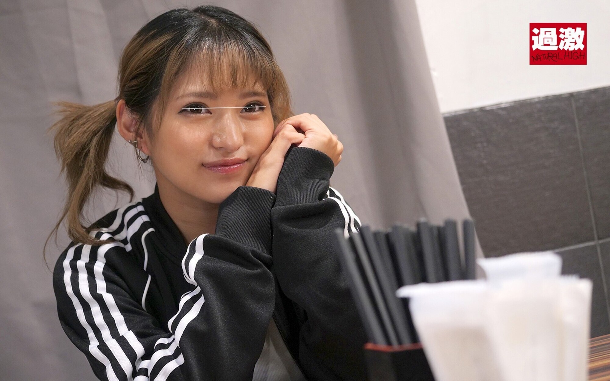 街の定食屋で働く巨乳看板娘 店内アクメでいいなりにさせる･･･通いつめレズ堕ち計画