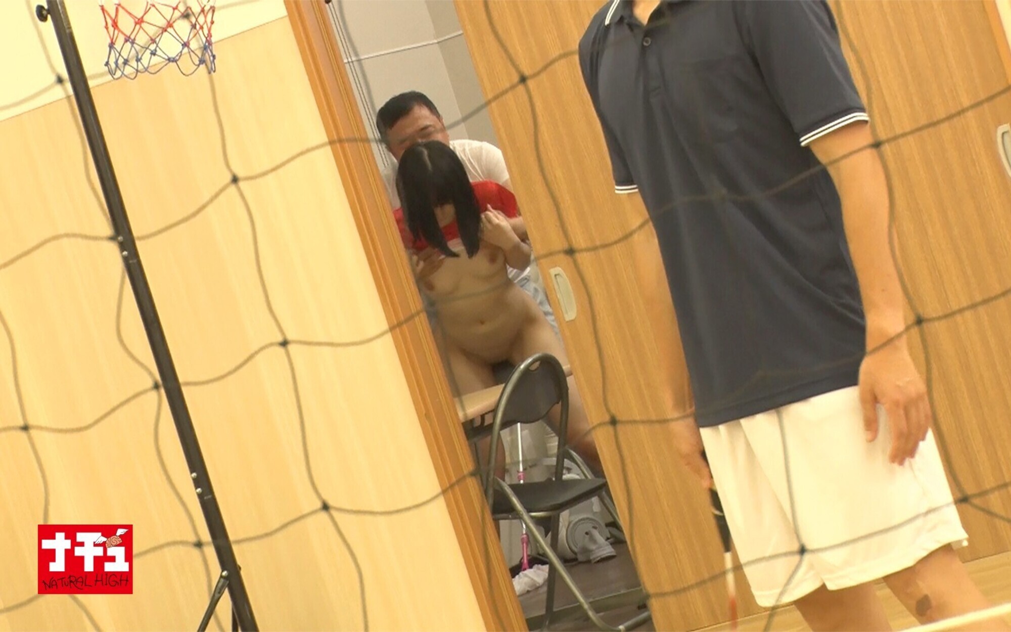運動部女子羞恥 2 練習中にハメ潮するほど突きまくれ! ~バドミントン部~ スレンダー微乳女子 画像9