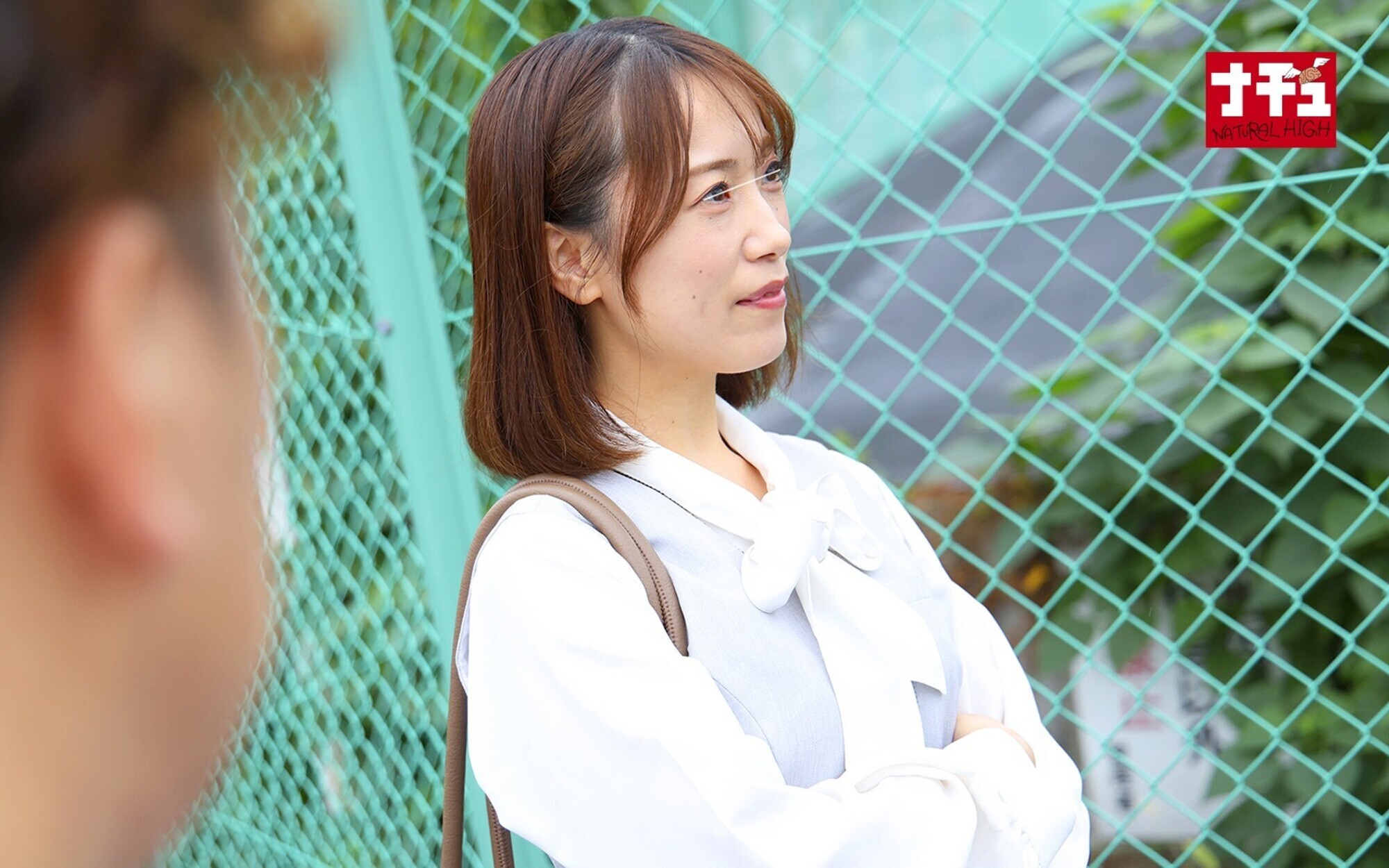 転勤先で性欲を持て余した田舎熟妻を略奪NTRキスとクンニでマ○コを蕩けさせて1日3人喰いまくる 画像3