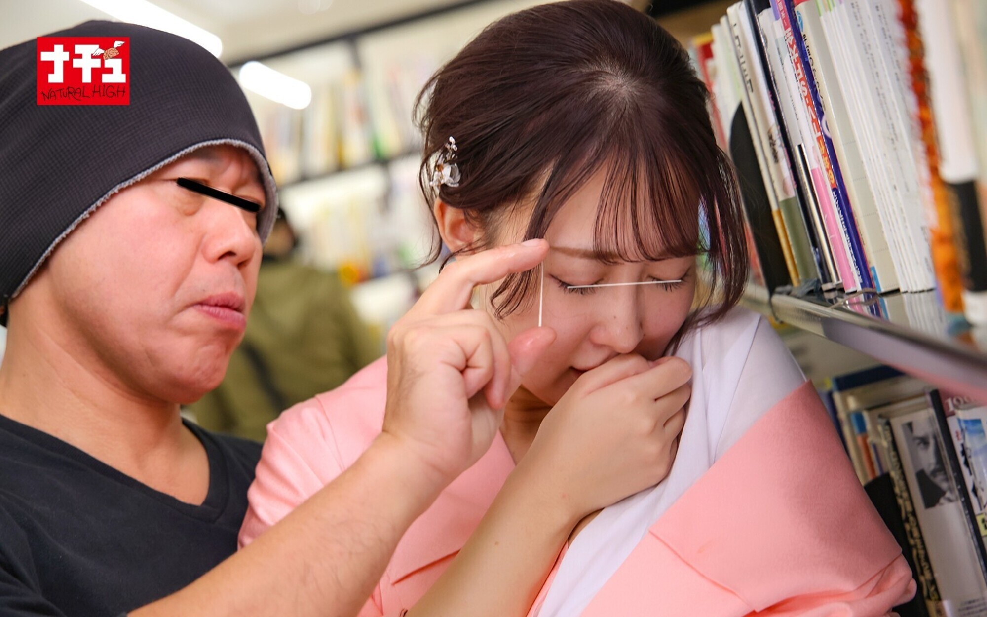 図書館で声も出せず糸引くほど愛液が溢れ出す敏感娘 32 痴女に目覚めた職女SP 画像18