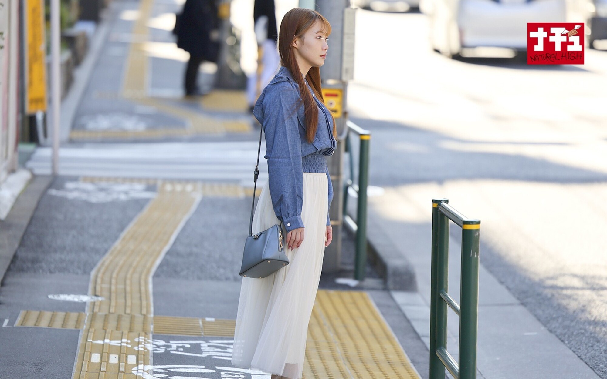 中に出してもいいから止まってください!!!押さえつけて逃がさないエンドレス奥突きバウンドピストンでイキ壊れた女 4 色白巨乳オンナ 画像2