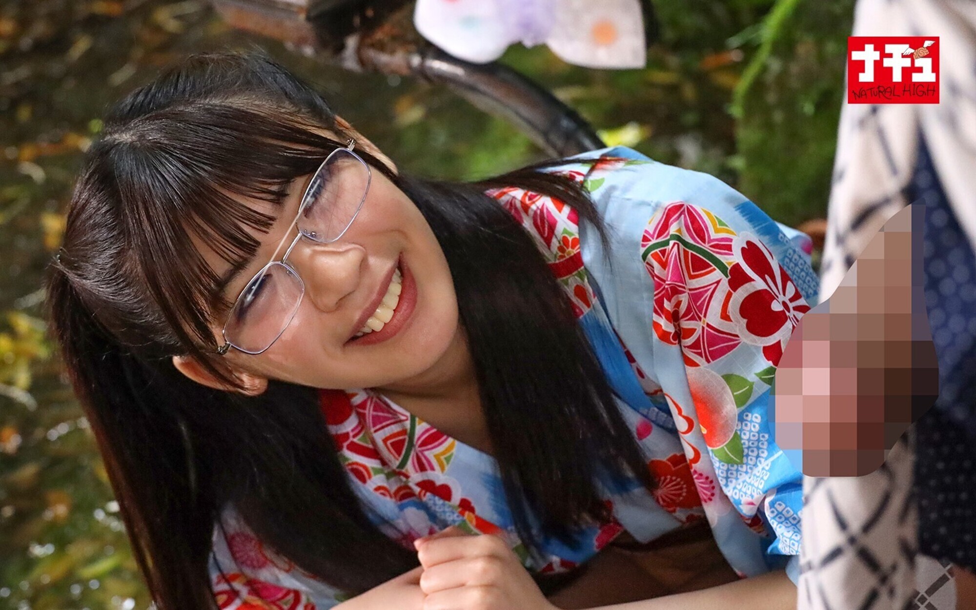 温泉客が居ても浴衣の中の抱っこSEXで挿入して逃がさず何発も膣射させる痴女っこ 3 好奇心娘の暴走 画像4