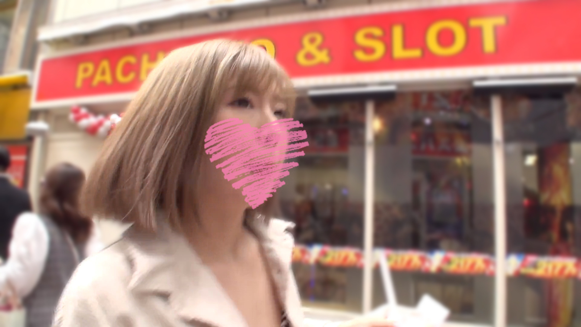摩天楼オナニー流出映像!!ギャルで淫乱なドビッチショップ店員が昼休み連続中出し濃厚サービス接客!!ガチイキしすぎて・・・最高!! 画像3