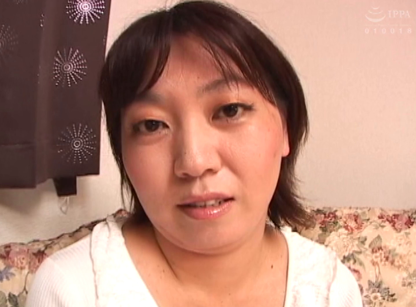 四十路ねらい!マダム喰い!人妻連れ込み中出しナンパ!はじめは拒んでいたくせに脱いだらすでに濡れている!ぐいぐい口説いて速攻連れ込みダマで中出し!ほとばしる四十路マダムのがまん汁! 12人4時間 画像9