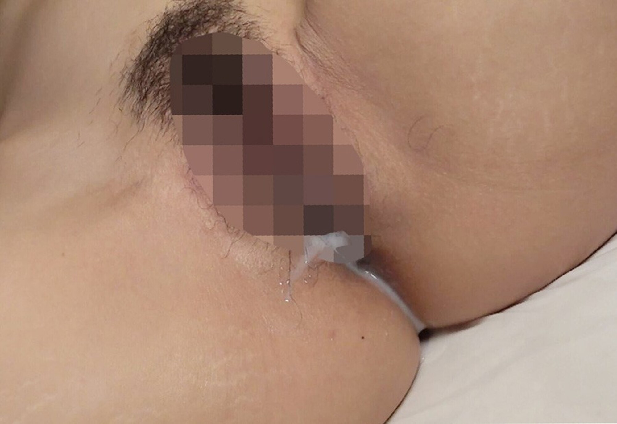 マン毛に絡みつく濃厚ザーメン!剛毛ま〇こ中出しセックス15連発ベスト! 画像14