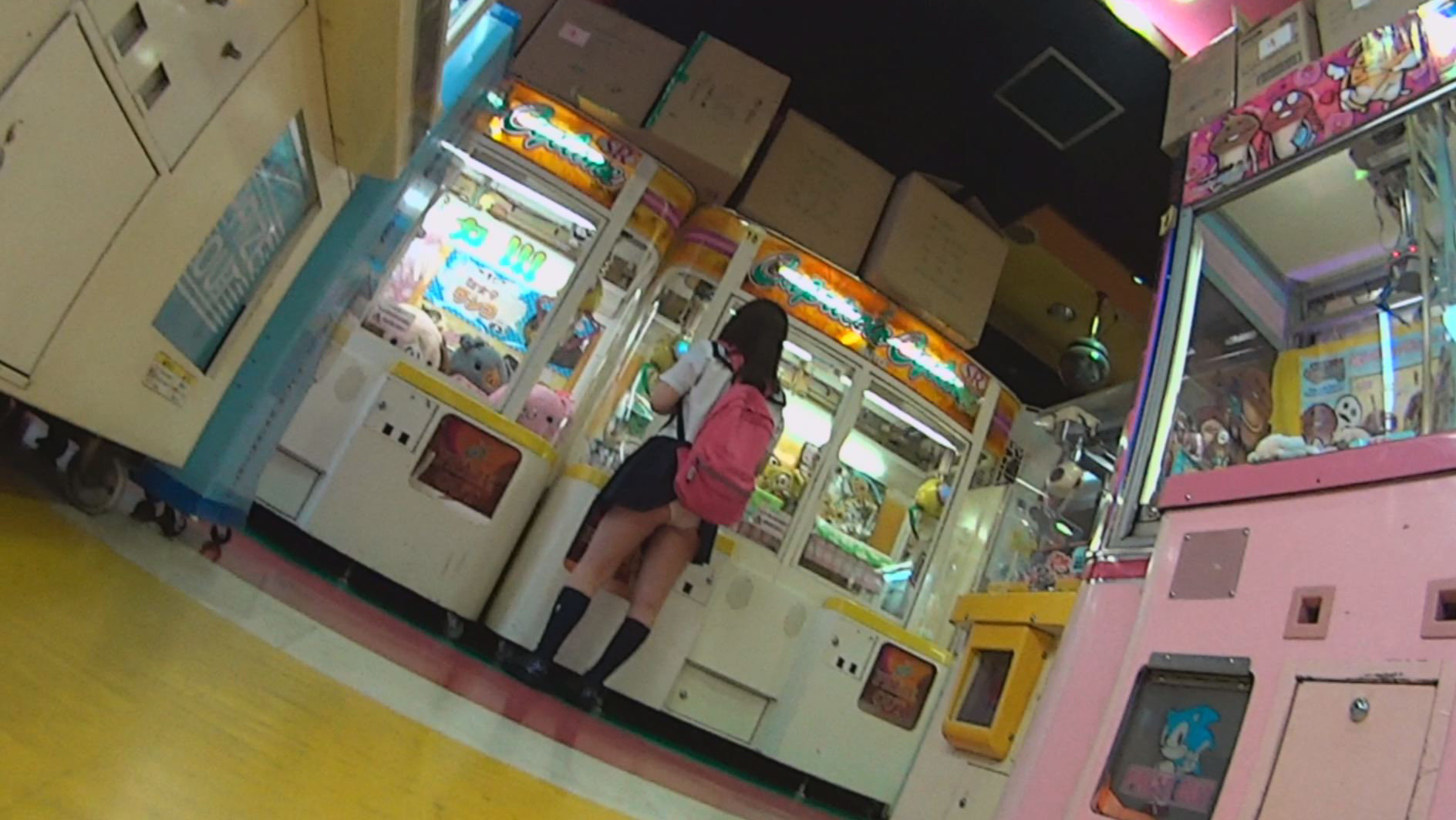 うっかりパンモロ娘 カバンやパンストにスカート引っ掛けちゃったおっちょこちょいな女の子たち 画像2