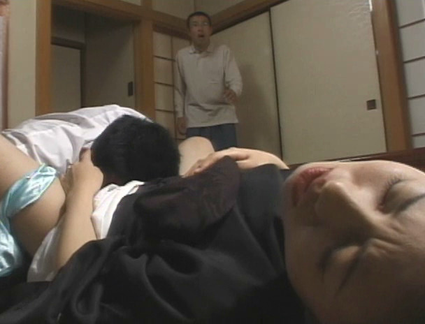 死者の体育祭~人妻喪服運動会~ 画像9