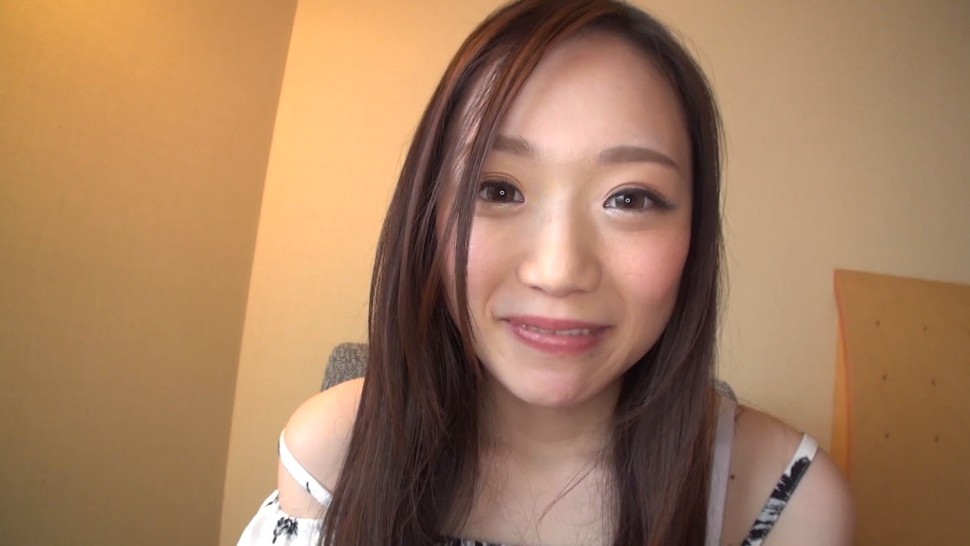 まお 20歳 人妻 画像1