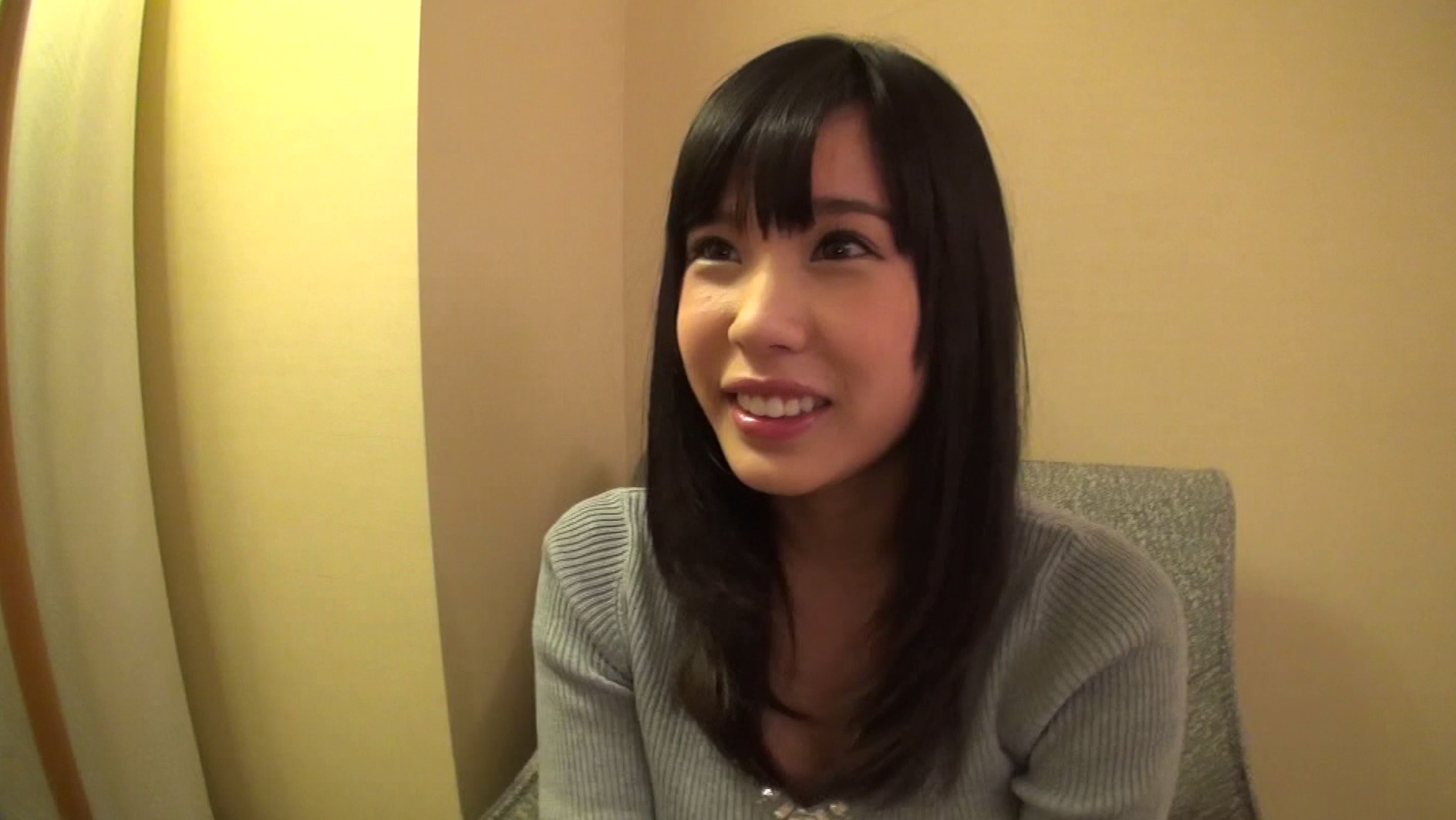 るる 20歳 人妻 画像1