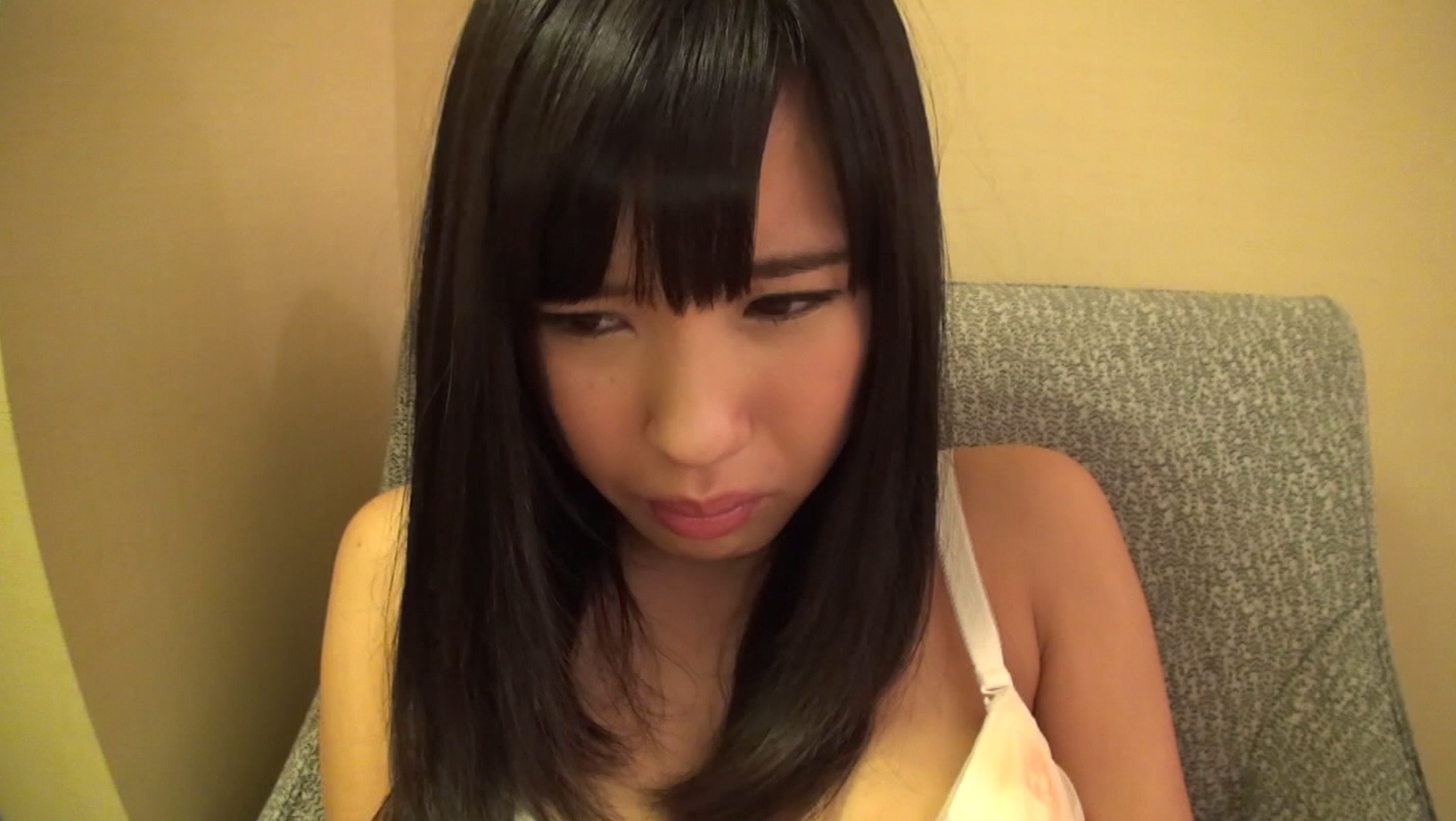 るる 20歳 人妻 画像6