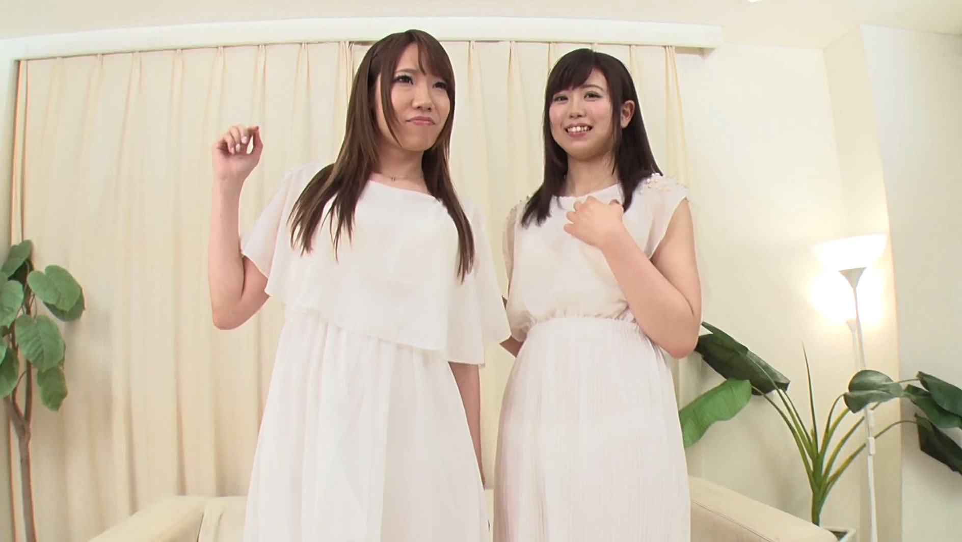 AVファンギャルお姉さんまいちゃん、天然エロすぎ女子大生妹まおちゃん 画像1