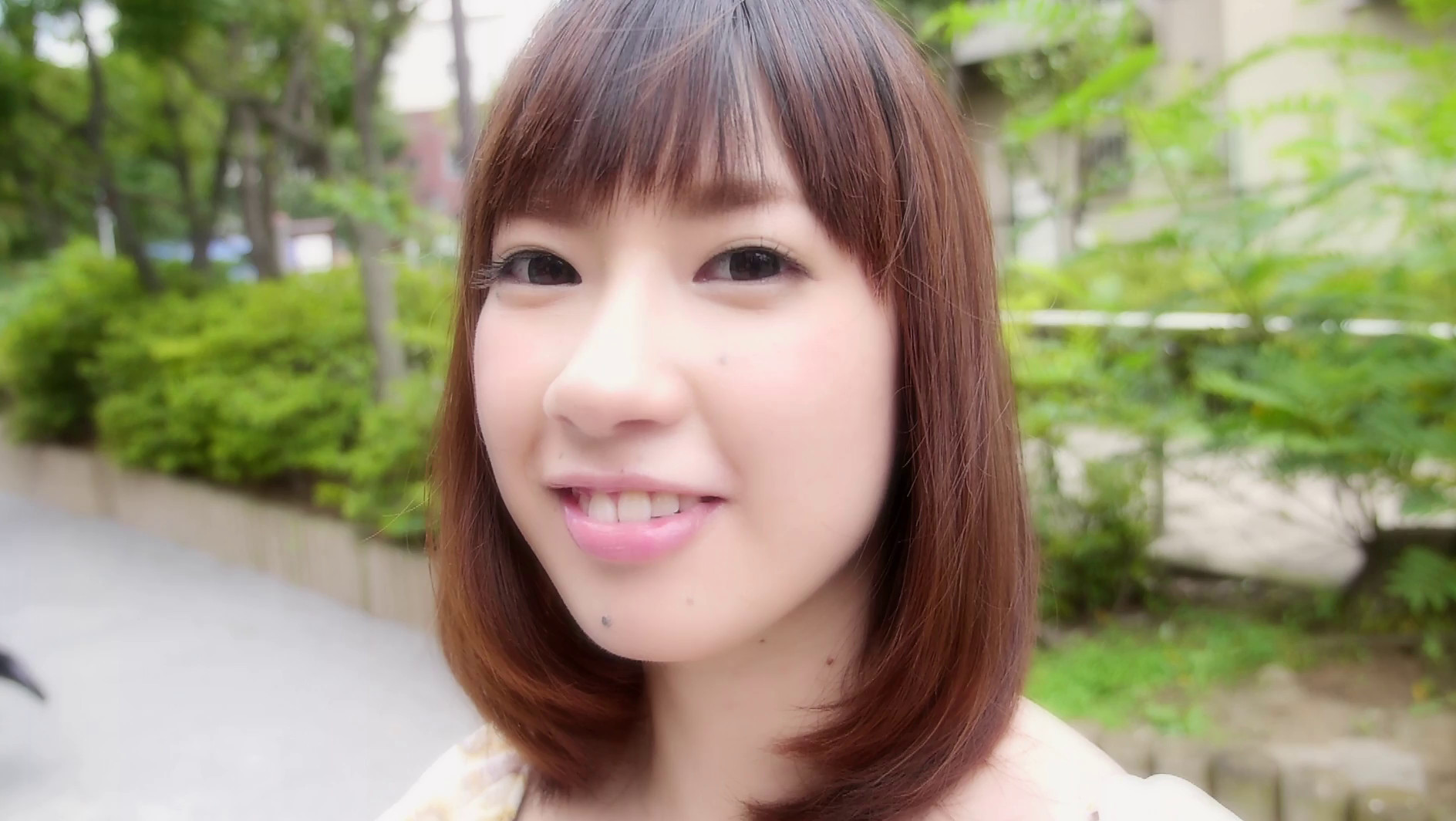 撮影交渉期間約1年!!奇跡のFカップ!!清楚系素人女子大生着エロデビュー!!R-18 佐々倉はるか 画像1