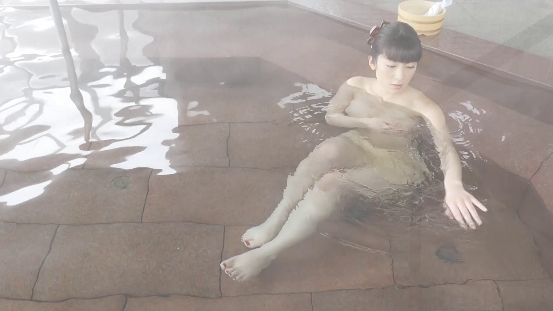 「混浴気分 vol.21~湯けむりfall in love~」春野恵 画像1