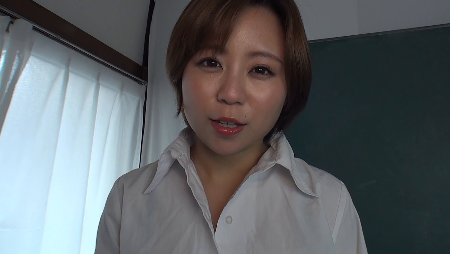 「童貞で性欲が止まりません!」と憧れの美人女教師に相談したらまさかのドエロ痴女で金玉すっからかんになるまでHなことをしてくれた! 亜矢 画像1