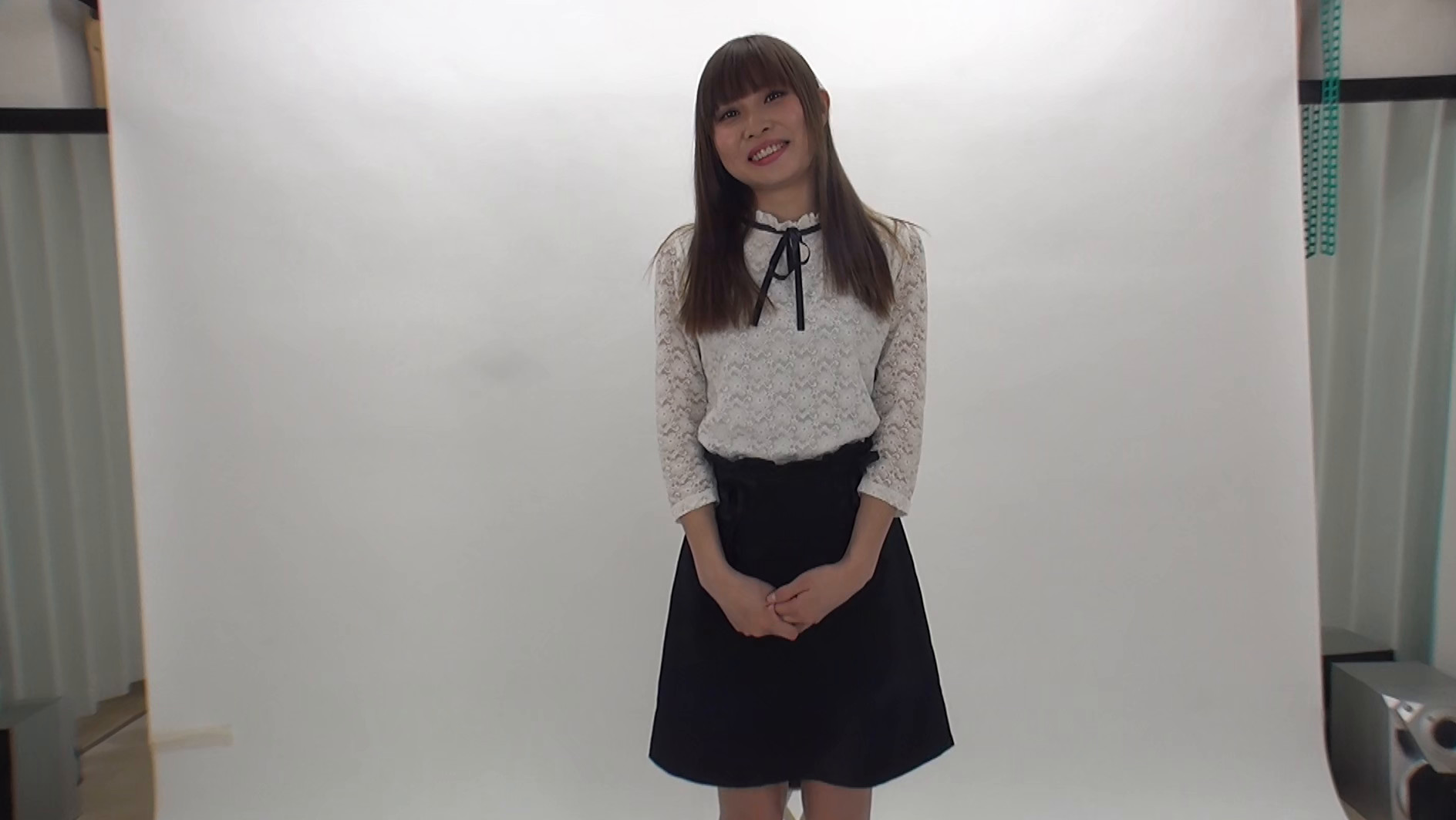完全ド素人ちゃんの初撮り映像!アルバイト感覚でエロしちゃう! りこ 画像2