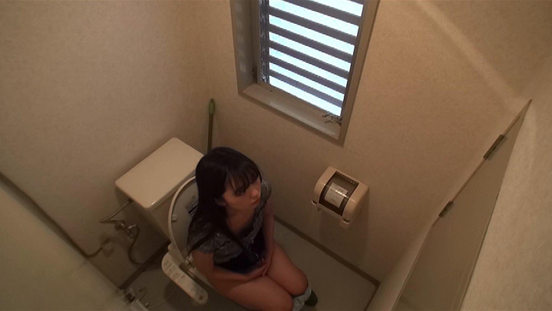 おトイレのぞき見コレクション パート1 5枚目