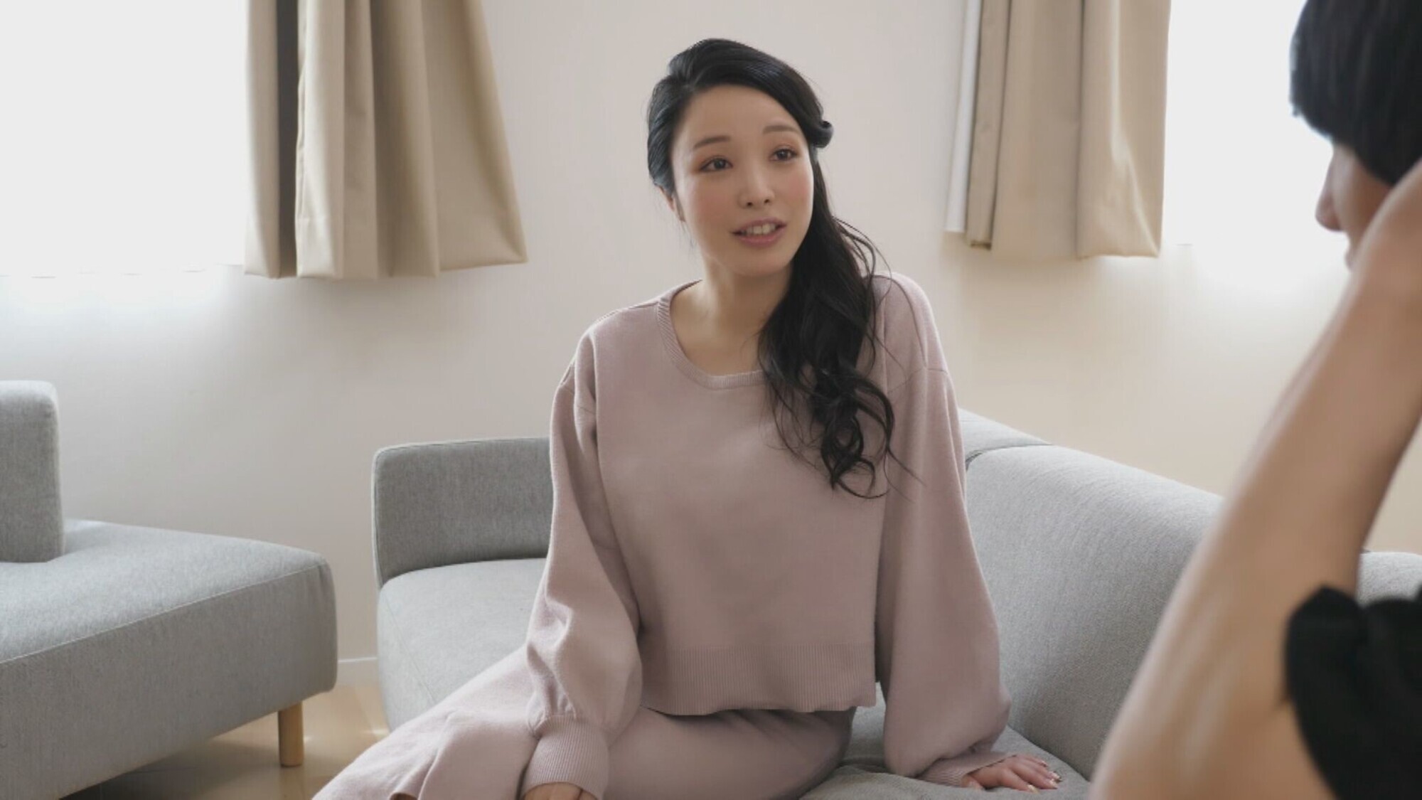 ~母子相姦~息子にオナニーを目撃されてしまった若い母はその後・・・。 画像3