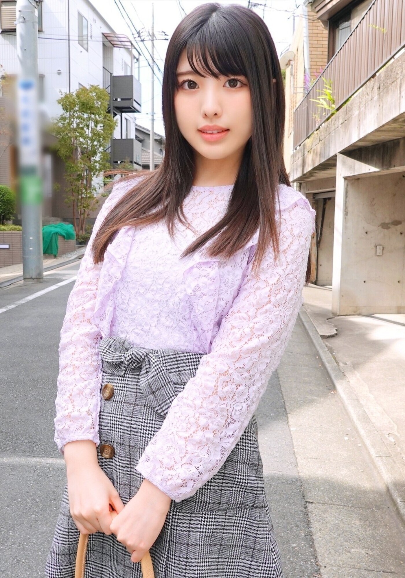 黒髪可憐なウブな美少女しおりさん（23才）大学4年生薬学部＆超ふんわり巨乳保母さくら先生（24才）