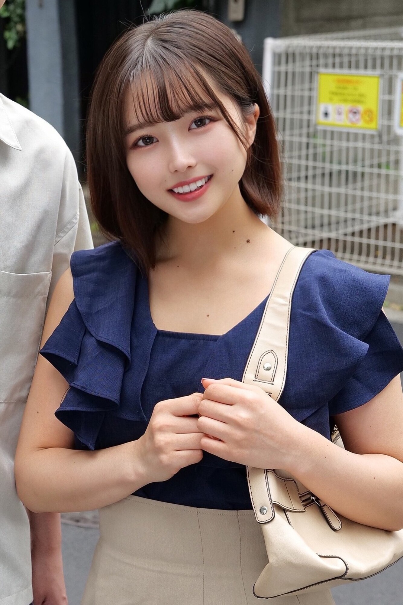 異性とは意識してない友達男女が初めての素股に挑戦 ちはる&しょうご ここな&ともや 画像1