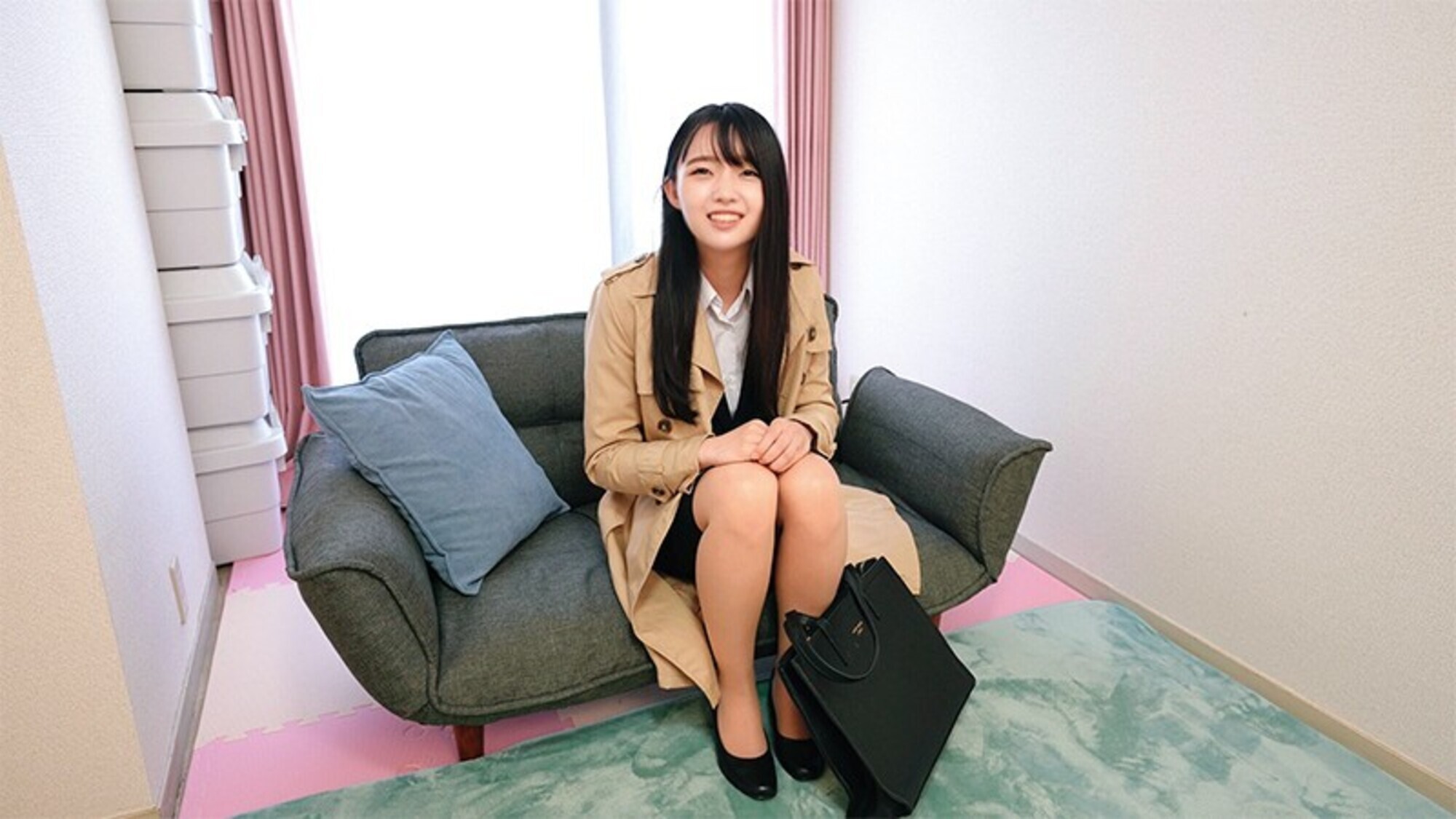 就職活動中の女子大生の皆さん!「早漏に悩む童貞君の暴発改善のお手伝いしてくれませんか?」就活に励む真面目でカワイイJDが早漏すぎる童貞君にムラムラ膣キュンしちゃって生中出し筆おろしSPECIAL! かのん らら 画像3