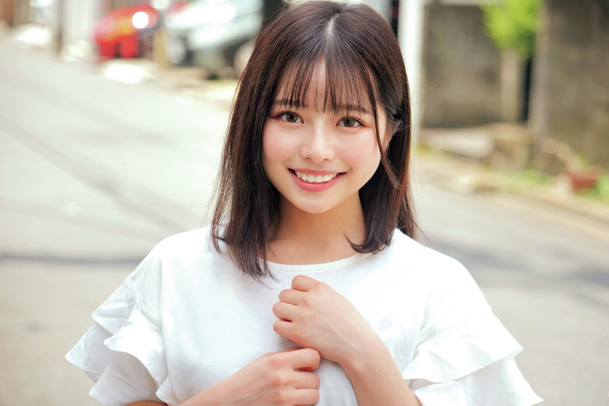 素人女子大生限定!パンティ素股でカチカチち●ぽがアソコに擦れて赤面発情!クロッチは恥ずかし汁まみれ!そのまま生で擦り合わせて、ヌルヌルワレメに結局つるんっと入って生中出し!!ウブなハニカミ娘編 りむ ちはる 2枚目