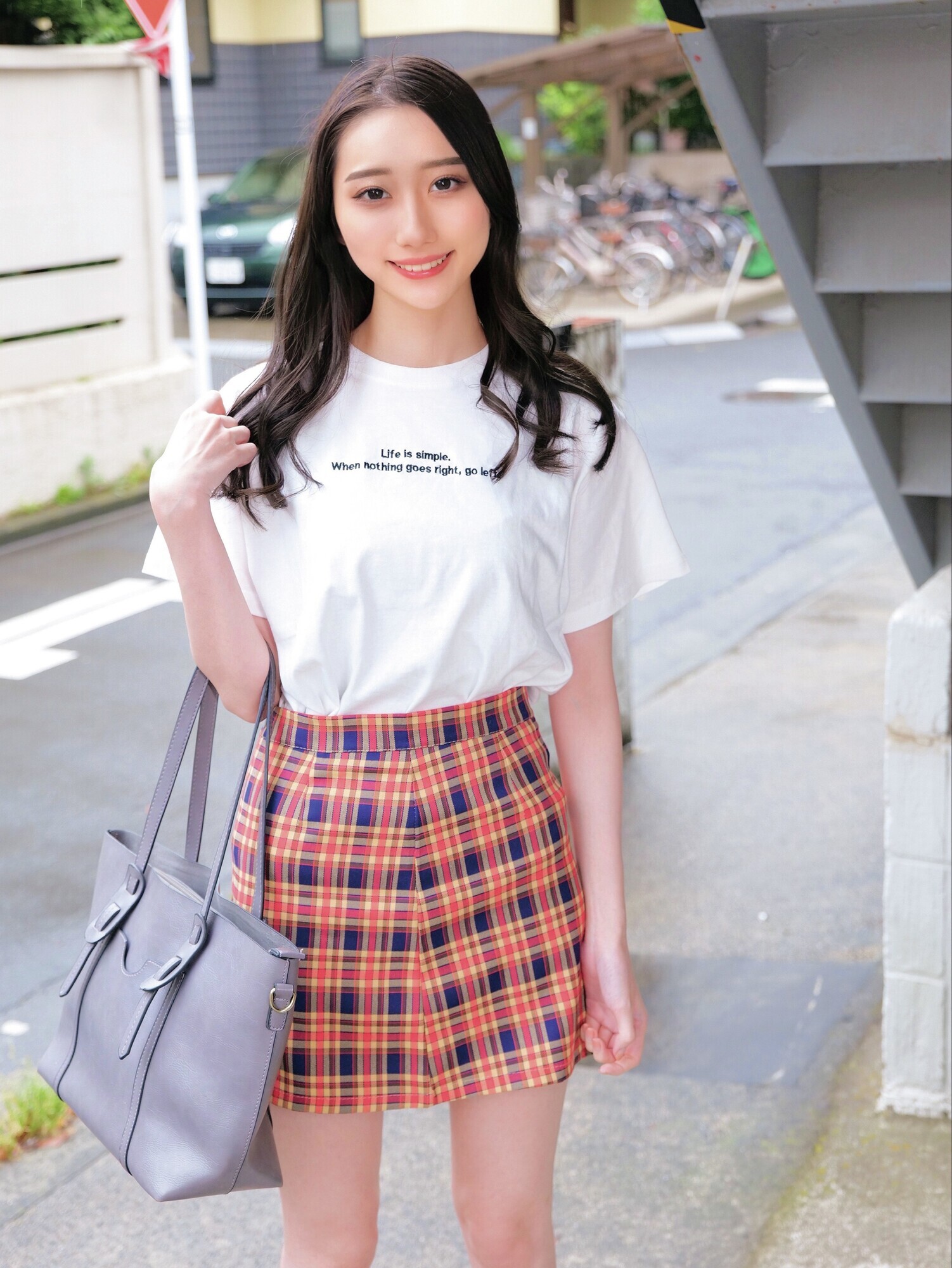 出会って05秒で合体 気持ち良すぎて足腰ガクブルおもらし即絶頂!間髪入れずに即中出し!!まい いろは 2枚目