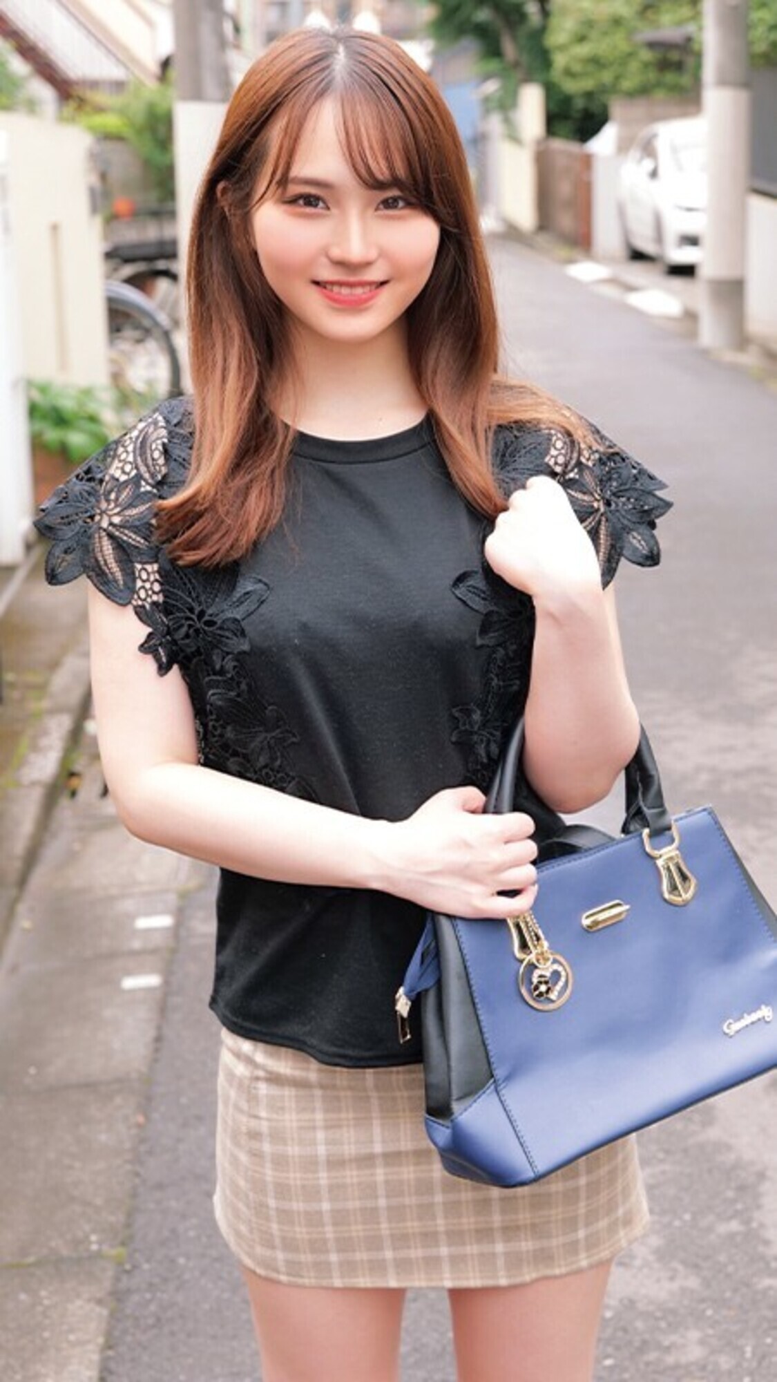 出会って05秒で合体 気持ち良すぎて足腰ガクブルおもらし即絶頂！間髪入れずに即中出し！！りの みなみ