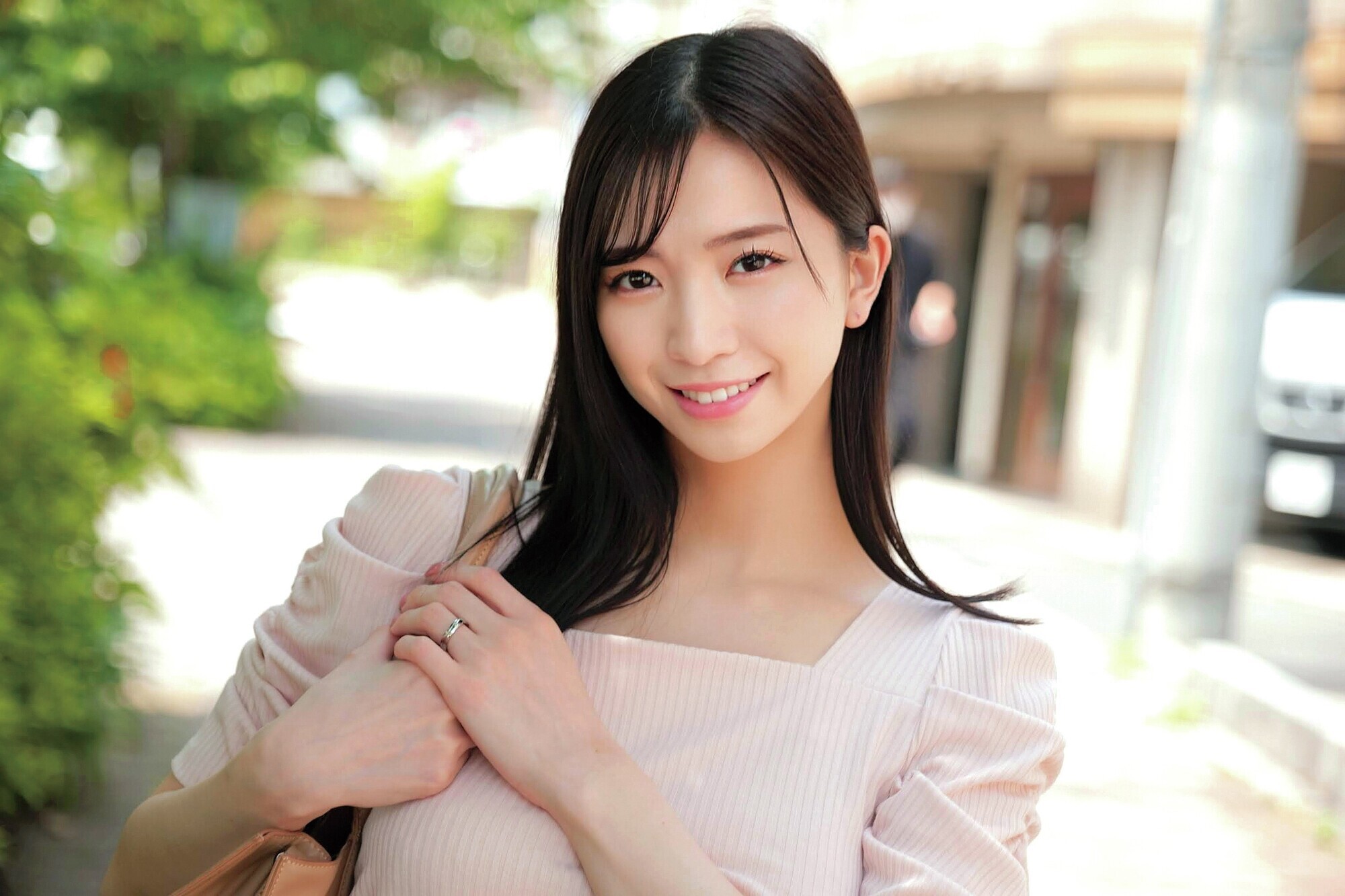 デカチンで悩む童貞君とタオル一枚密着混浴してくれませんか?ゼロ距離でのおっぱいポロン!旦那より何倍も大きなデカチン観察!全身の湯しずく舐めとり!ご無沙汰奥様は赤面発情!!極楽筆おろしスペシャル ゆいさん まゆさん 2枚目