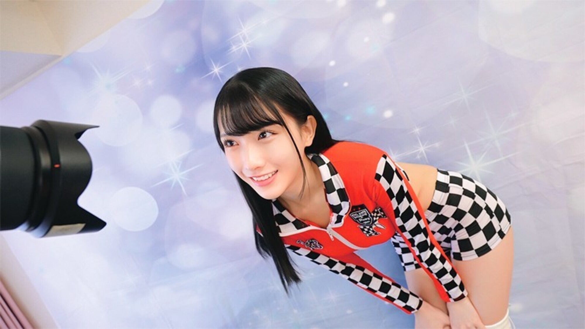 モーターショーで見つけたレベチレースクイーンと中出し生性交グランプリFINAL HIKARU（24）FcupとSUNAO（23）Hcup 画像1