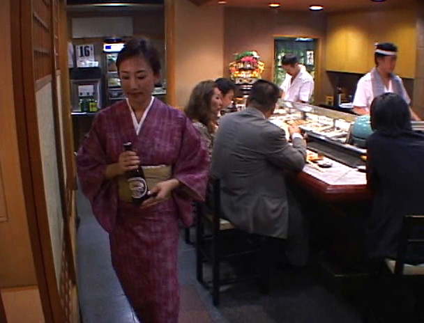 寿司屋の若女将 艶やかな義母 画像1