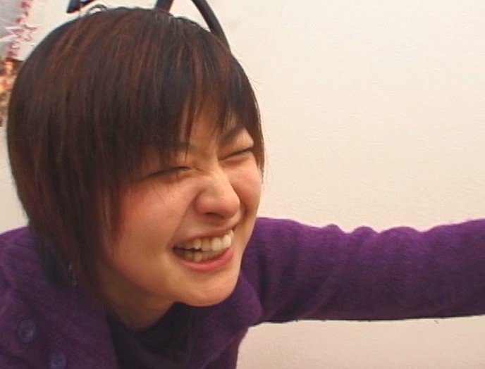 穴チ○ポ 壁の穴から出た誰のものだかわからないチン○を美味しそうにしゃぶる24人の女たち 画像21