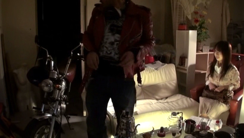 素人すっぴん生中出し 002 ゆい 23歳 販売員 画像1