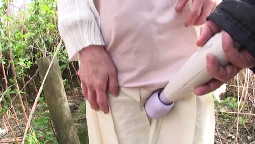素人わけあり熟女生中出し 016 なみ 53才 画像2
