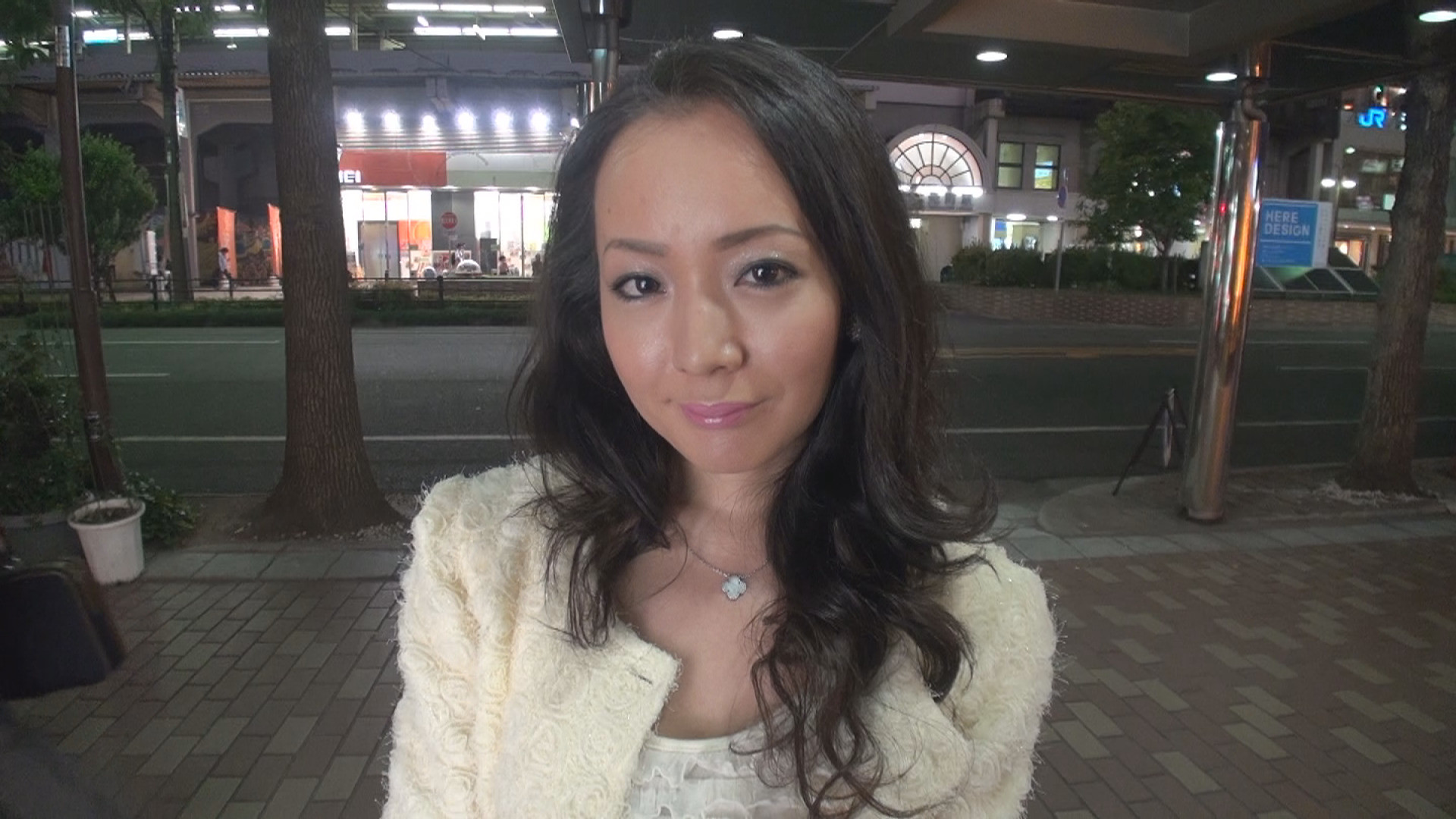 【Newチャレンジ企画第6弾!!】素人奥さんナンパ~難関人妻ナンパで何人ゲット出来るのか?!~ 画像1