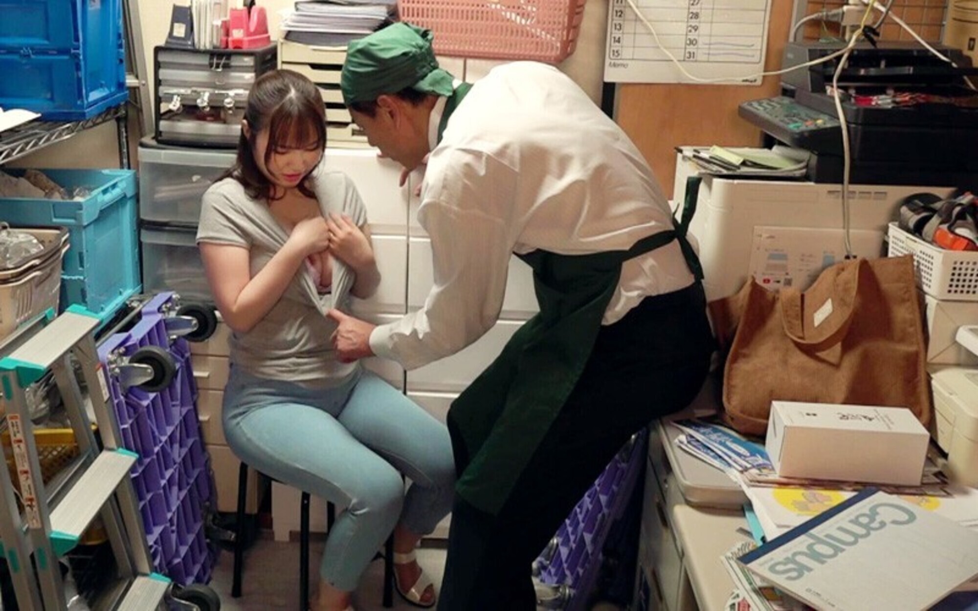 万引き スーパーの人妻たち ●押しに弱すぎるムッチリ妻 画像1