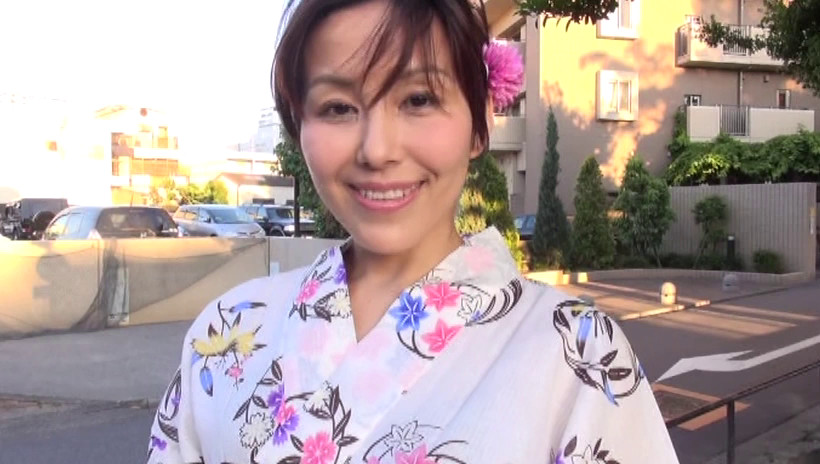 姉と弟の中出し性交 婚約中の美人姉に突然訪れた悪夢・・・弟の借金返済のために屈辱のAV姉弟共演・・・!! 葵紫穂 三十九歳 画像1