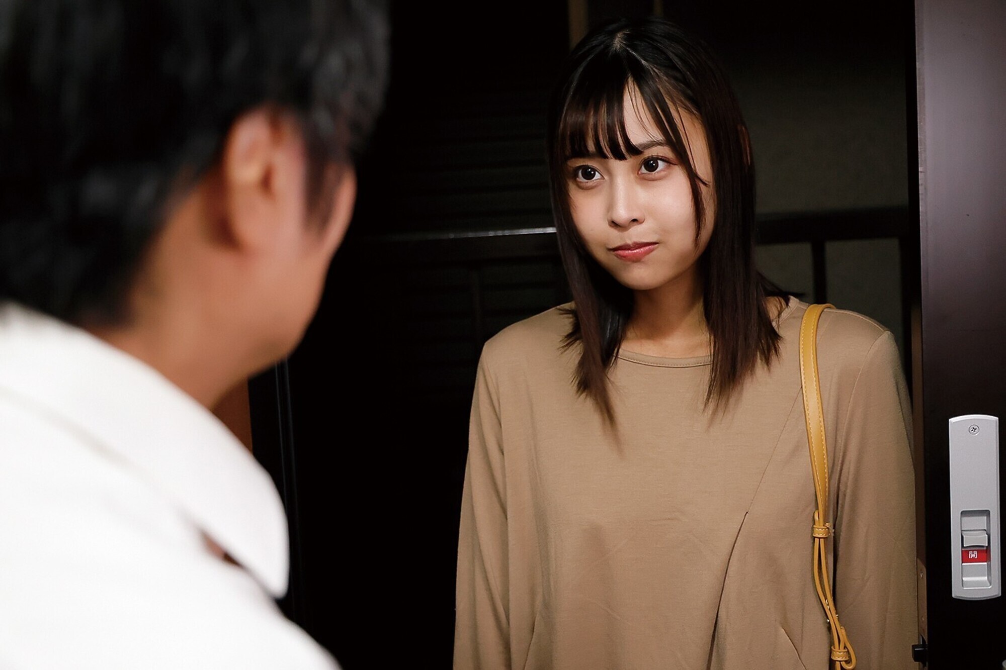 肉壺懇願 単位が足りない女子大生は断れない 那津乃ちなみ 画像1