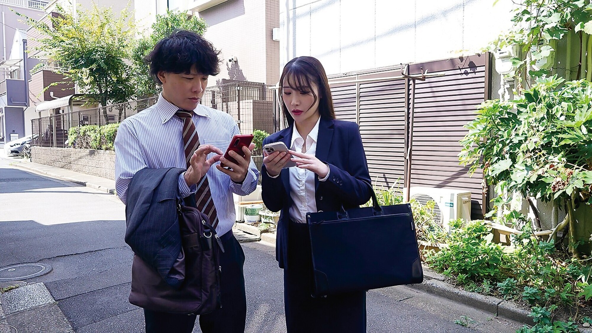 まさかの相部屋&逆NTR 冴えない上司の俺に会社で一番の美人部下が・・・ 望月りんね 3枚目