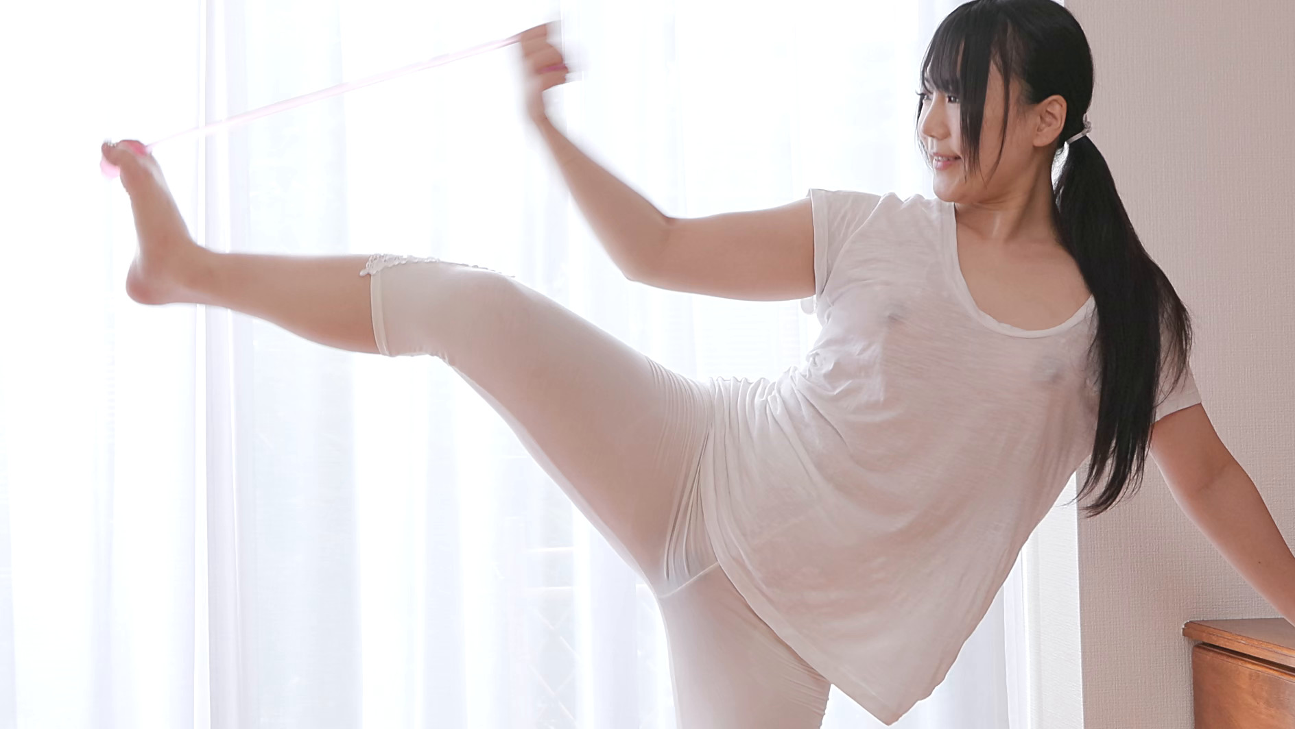 お綺麗ですね隣の奥様 覗かれたストレッチ 下平玲夏 画像6