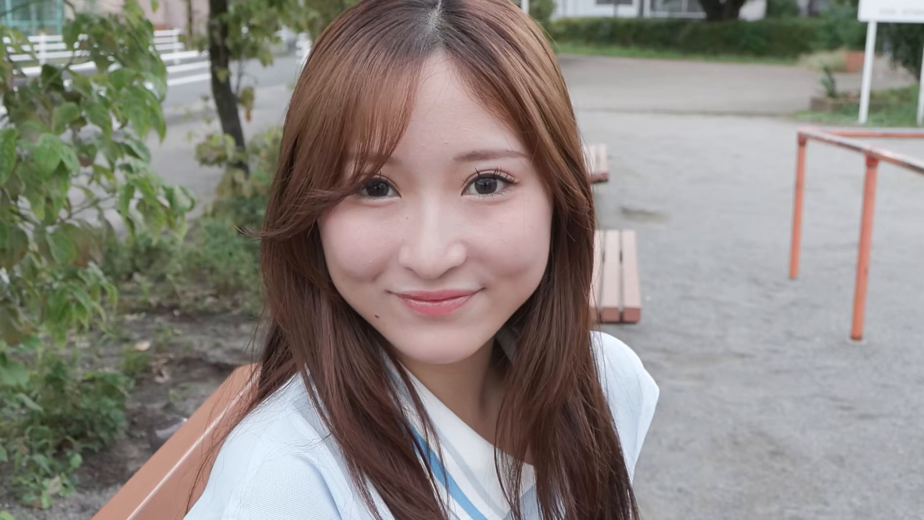 今日ブラジャー付けてないねん! 湯帆丸美雪 2枚目