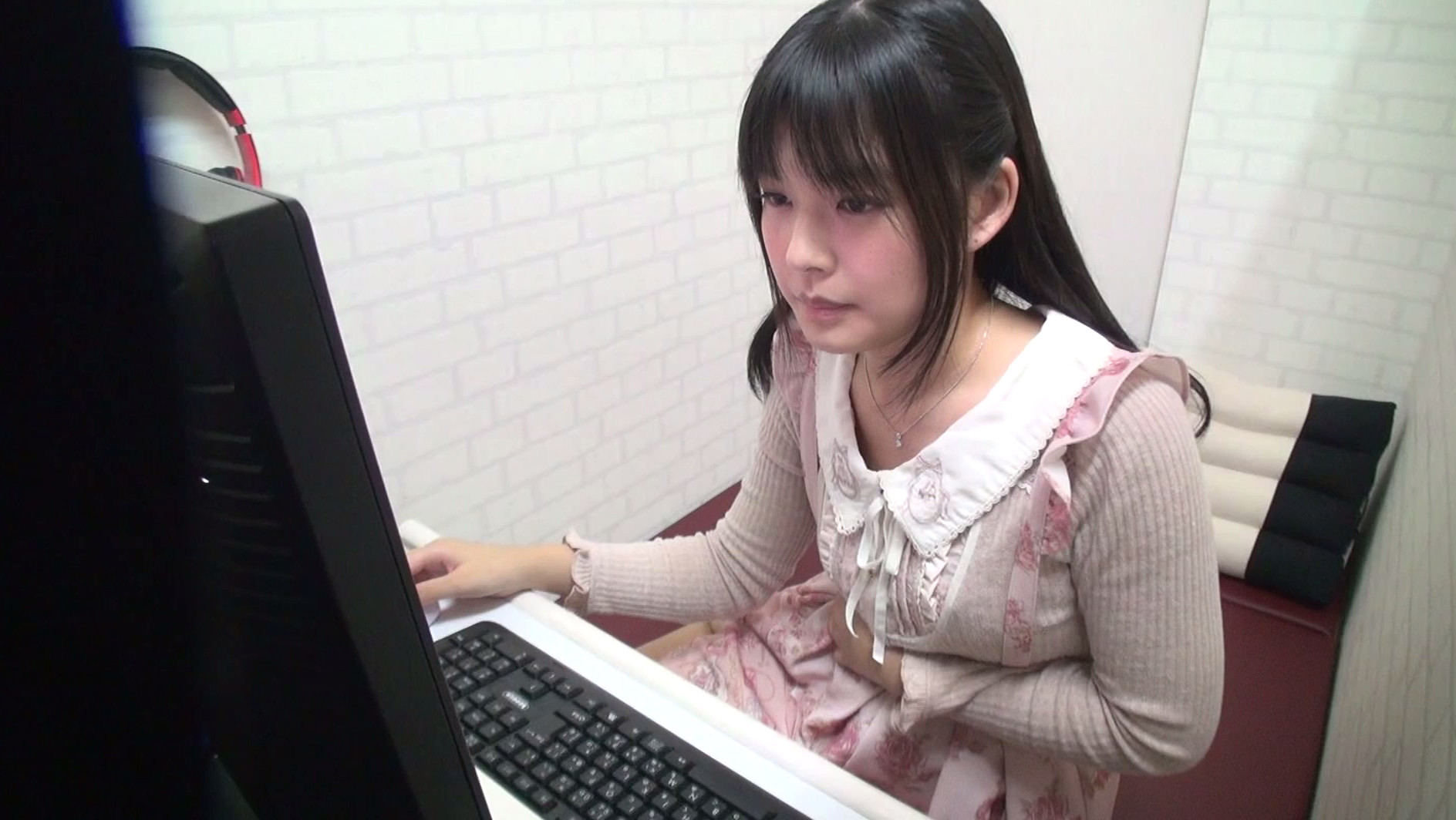 女性専用ネットカフェ盗撮 敏感イキまくりオナニー 画像12